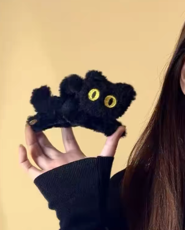Furry Black Cat Claw Clip
