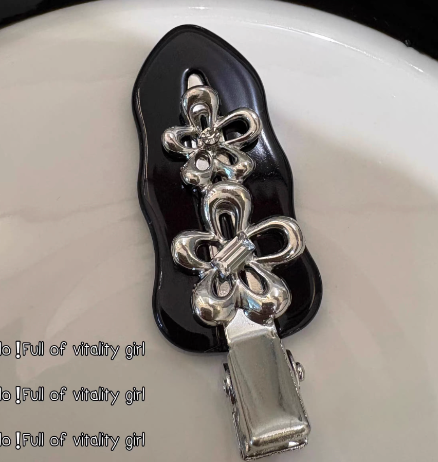 Silver Blossom Statement Hair Clip