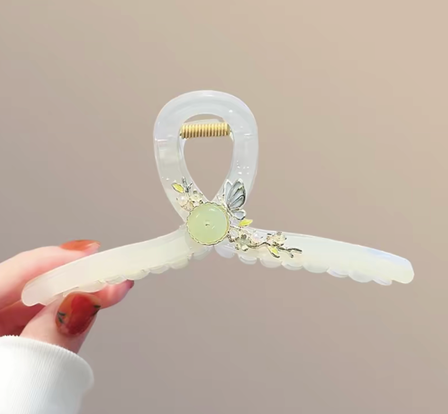 Pearl Butterfly & Blossom Hair Claw